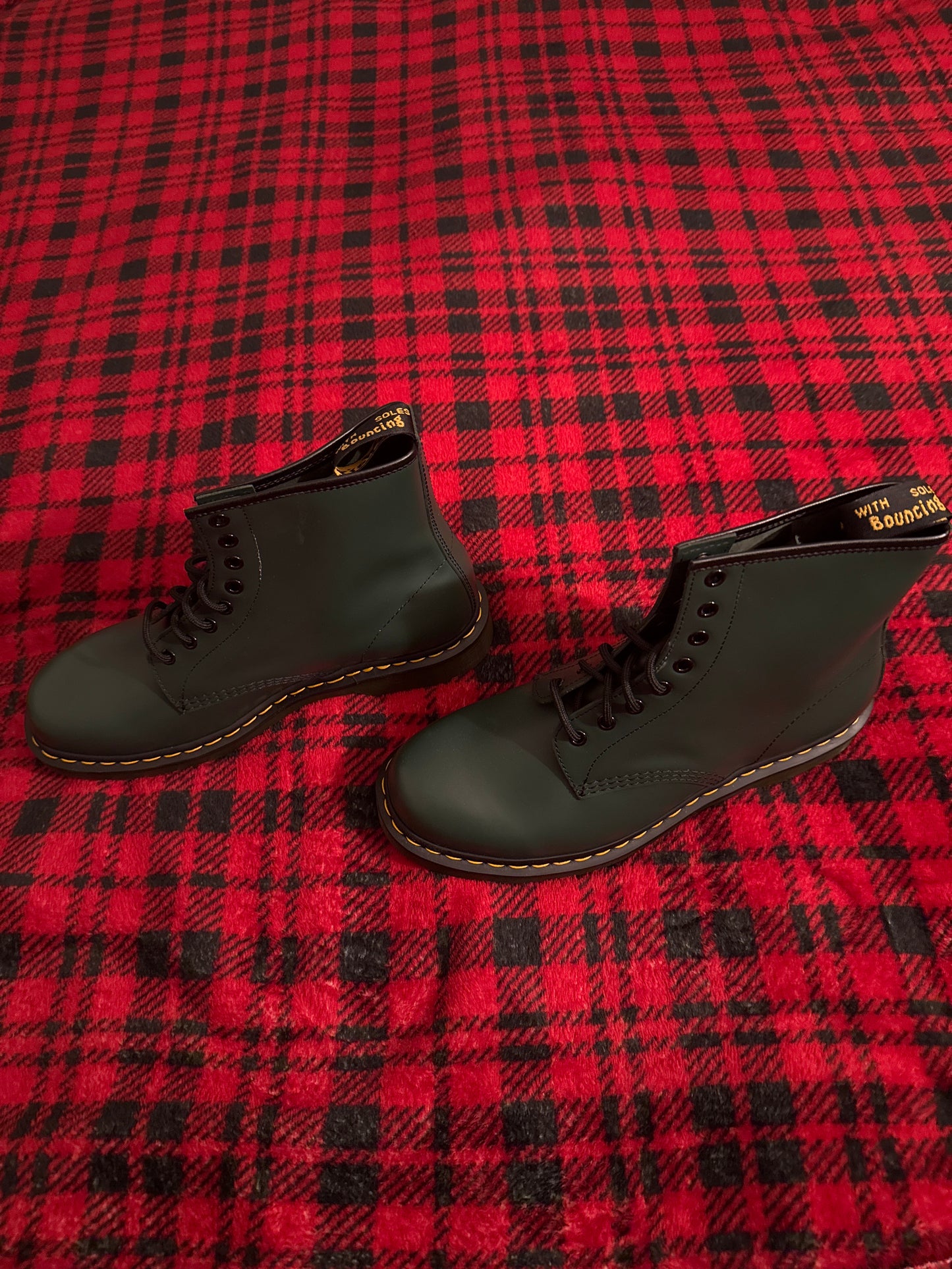 Men’s Size 10 Green Smooth Leather Boots